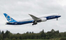 Maquette d'avion Boeing 787-9 1/144 #ZVE-Z7021